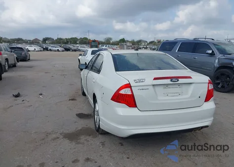 2012 Ford Fusion S z USA, uszkodzony, nr VIN 3FAHP0GA1CR350745